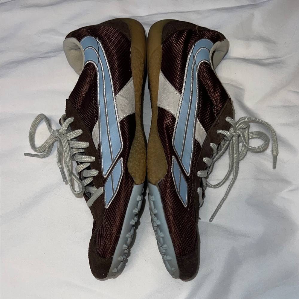 Women’s Vintage LA Gear Sneakers - Picture 8 of 9